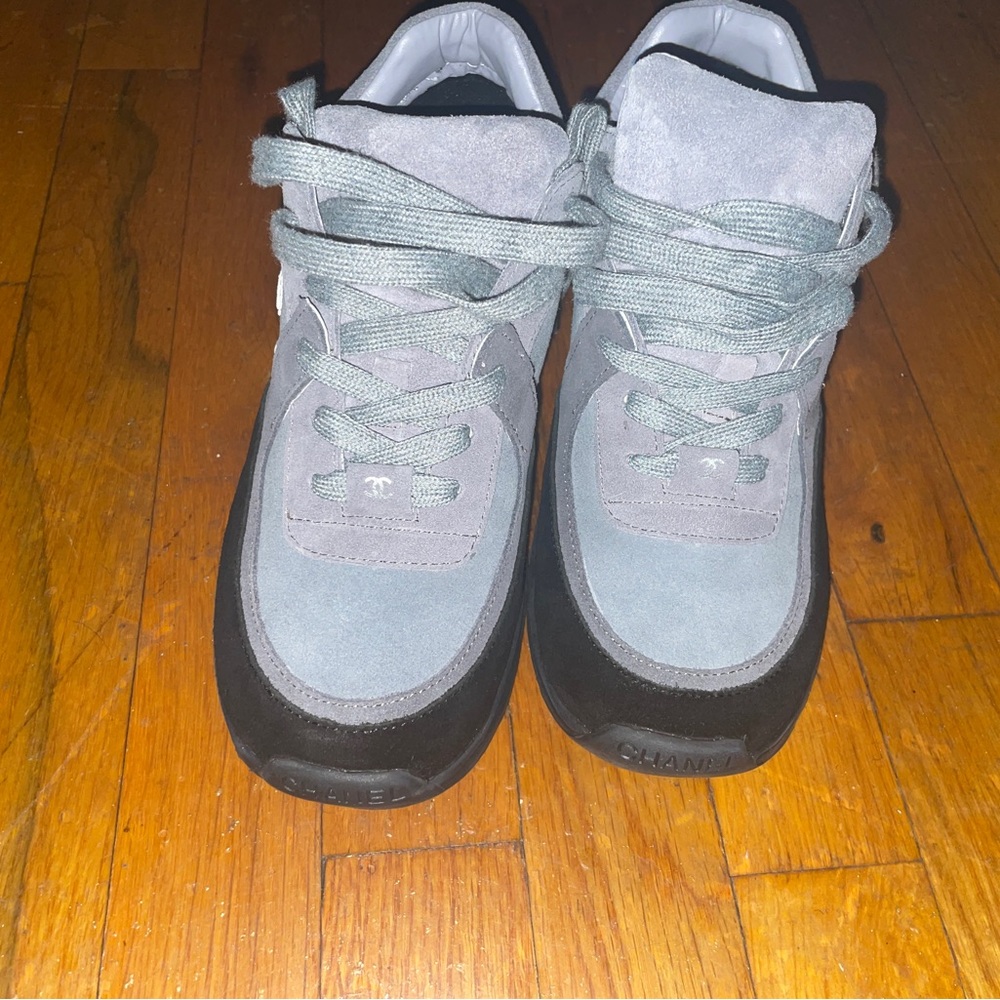CHANEL sneakers women’s size EUR 39